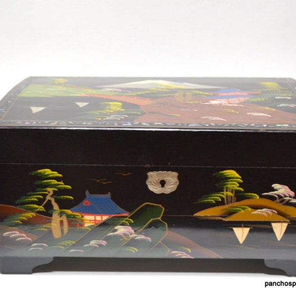 Vintage Japanese Lacquer Jewelry Box Asian Hand Painted Hinged Box Non Working Music Box Mid Century Vanity Bedroom Decor Panchosporch