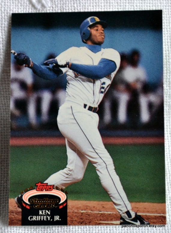 Ken Griffey Jr. 1992 Topps Baseball Card - Seattle Mariners