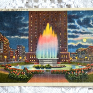Carte postale vintage ATLANTIC CITY, fontaine de lumière du New Jersey des années 1930, carte postale souvenir, souvenirs, papier éphémères PanchosPorch