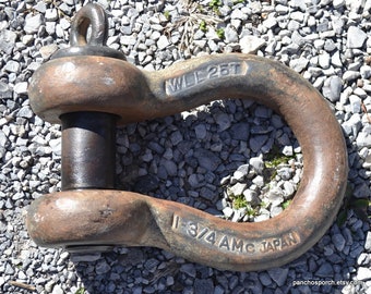 Vintage Metal Shackle D Ring: WLL 25T, Japan Hardware, Man Cave Decor