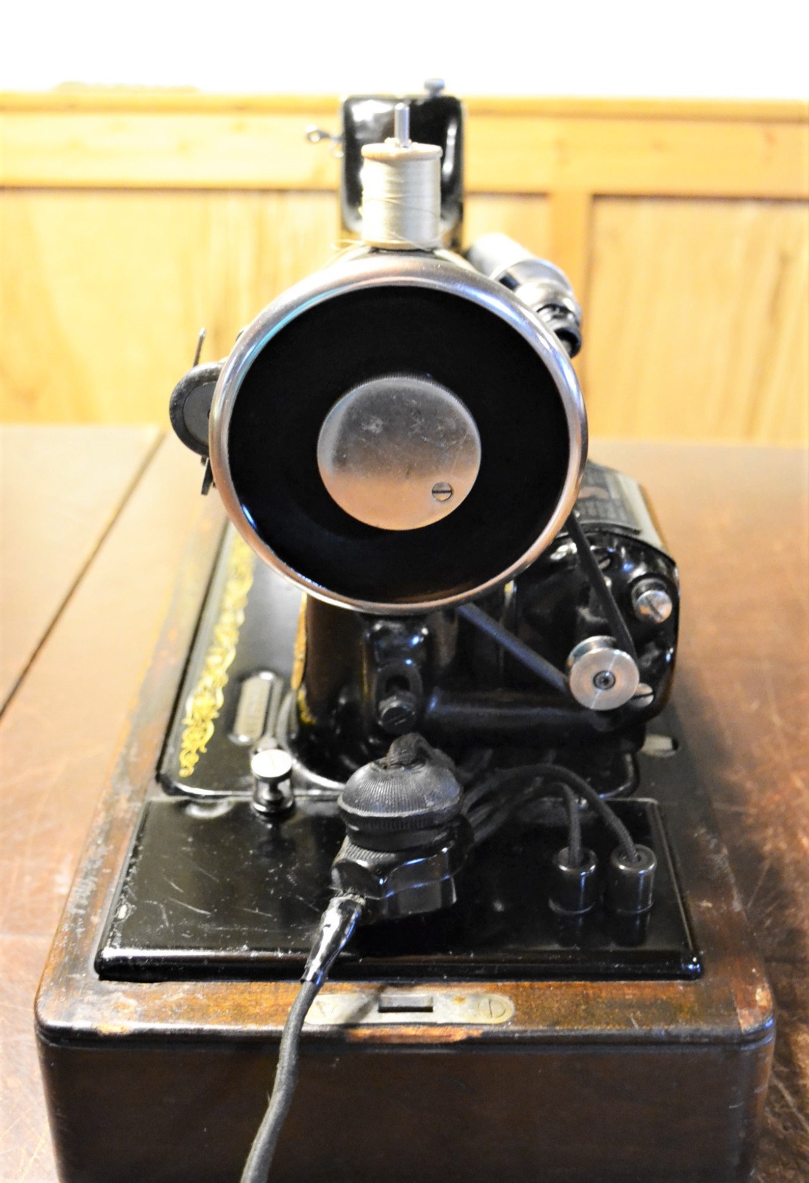 Vintage Singer Model 99 Sewing Machine with Bentwood Cover Key | Etsy