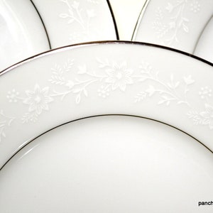 Vintage Noritake Buckingham Bread Plates - Set of 4 - White Floral Platinum Rim