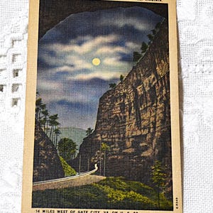 Vintage VIRGINIA carte postale tunnel naturel la nuit près de Gate City Americana carte postale souvenirs papier éphémères PanchosPorch