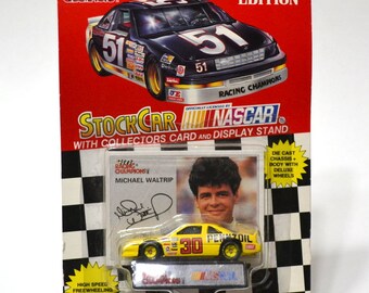 Vintage MICHAEL WALTRIP 30 Diecast Car 1/64 Scale 1994 Trading Card Stock Car Pennzoil Racing Champions NASCAR Memorabilia Panchosporch