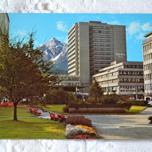 vintage AUTRICHE Carte postale Innsbruck Holiday Inn Hôtel Européen Carte postale de vacances Souvenirs Papier publicitaire Éphémère PanchosPorch