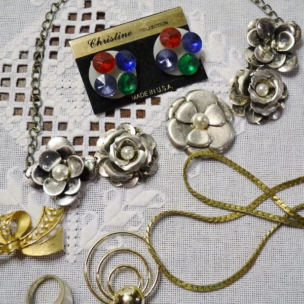 Jewelry Lot  For Craft Projects Floral Bead Rhinestone Craft Jewelry Textile Fiber Supplies PanchosPorch