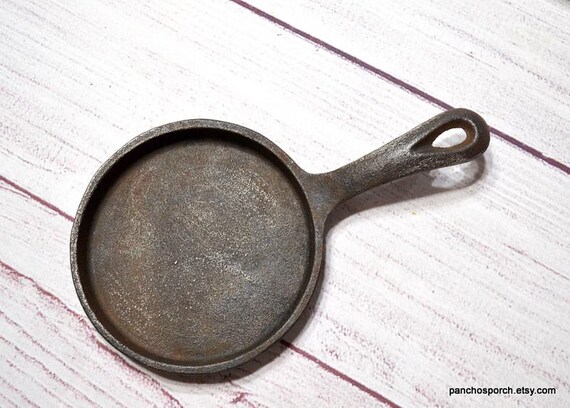 Vintage 5 Inch Cast Iron Skillet, Farmhouse Kitchen Decor