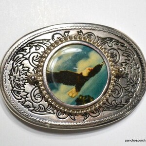 Vintage Oval Blue Sparkly Enameled Birds Belt Buckle Vintage Oval Blue Sparkly Enameled Stylized Birds Belt Buckle main image 2