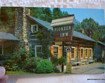 Vintage TENNESSEE Postcard Pioneer Inn Gatlinburg Smokies Americana Road Trip Post Card Memorabilia Tourism Paper Ephemera PanchosPorch