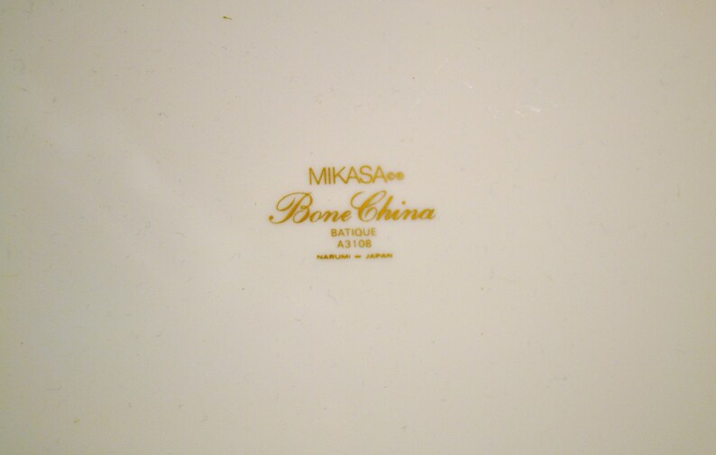 Mikasa Battique Dinner Plate Rectangular White Green Replacement PanchosPorch