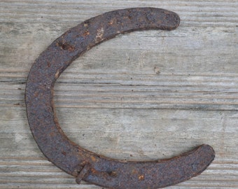 Vintage Horseshoe Primitive Lucky Horse Shoe Rustic Barn Farmhouse Wall Decor Craft Supplies PanchosPorch