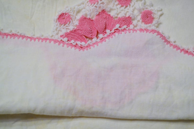 Vintage Pillow Case Pair Pink White Crocheted Insert Edge Flower Floral Old Linens PanchosPorch