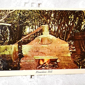 Carte postale vintage KENTUCKY Moonshine Still Mountaineer Distillery Carte postale souvenir souvenirs Papier éphémères PanchosPorch