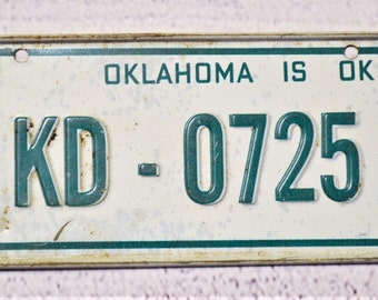 Vintage Mini License Plate Oklahoma 1978 Souvenir KD 1725 Collectible Small Tin Tag PanchosPorch