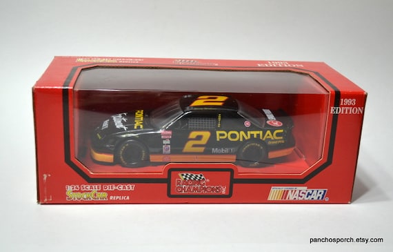 Vintage Rusty Wallace #2 Diecast Car: 1993 Pontiac NASCAR Replica
