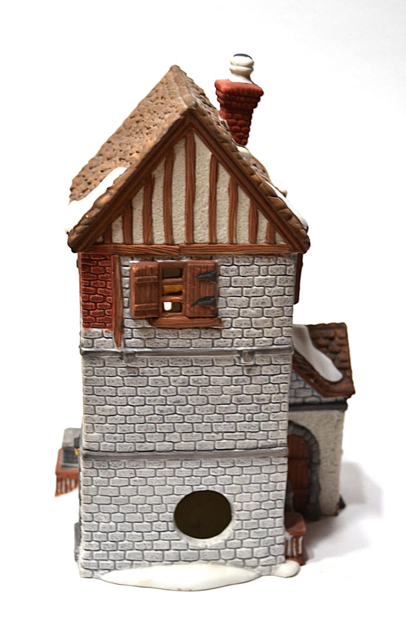 Vintage Poulterer Lighted Building Department 56 Dickens Village Series Holiday Decor image 5