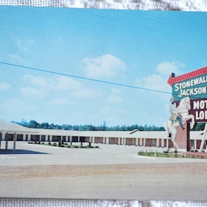 Vintage MISSISSIPPI Postcard Stonewall Jackson Motor Lodge Souvenir Unused Post Card Memorabilia Advertising Paper Ephemera PanchosPorch