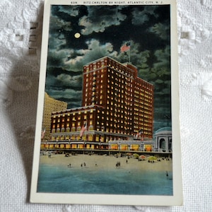 Carte postale vintage ATLANTIC CITY New Jersey Ritz Carlton Hotel Night Ocean Resort carte postale souvenir souvenirs papier éphémères PanchosPorch