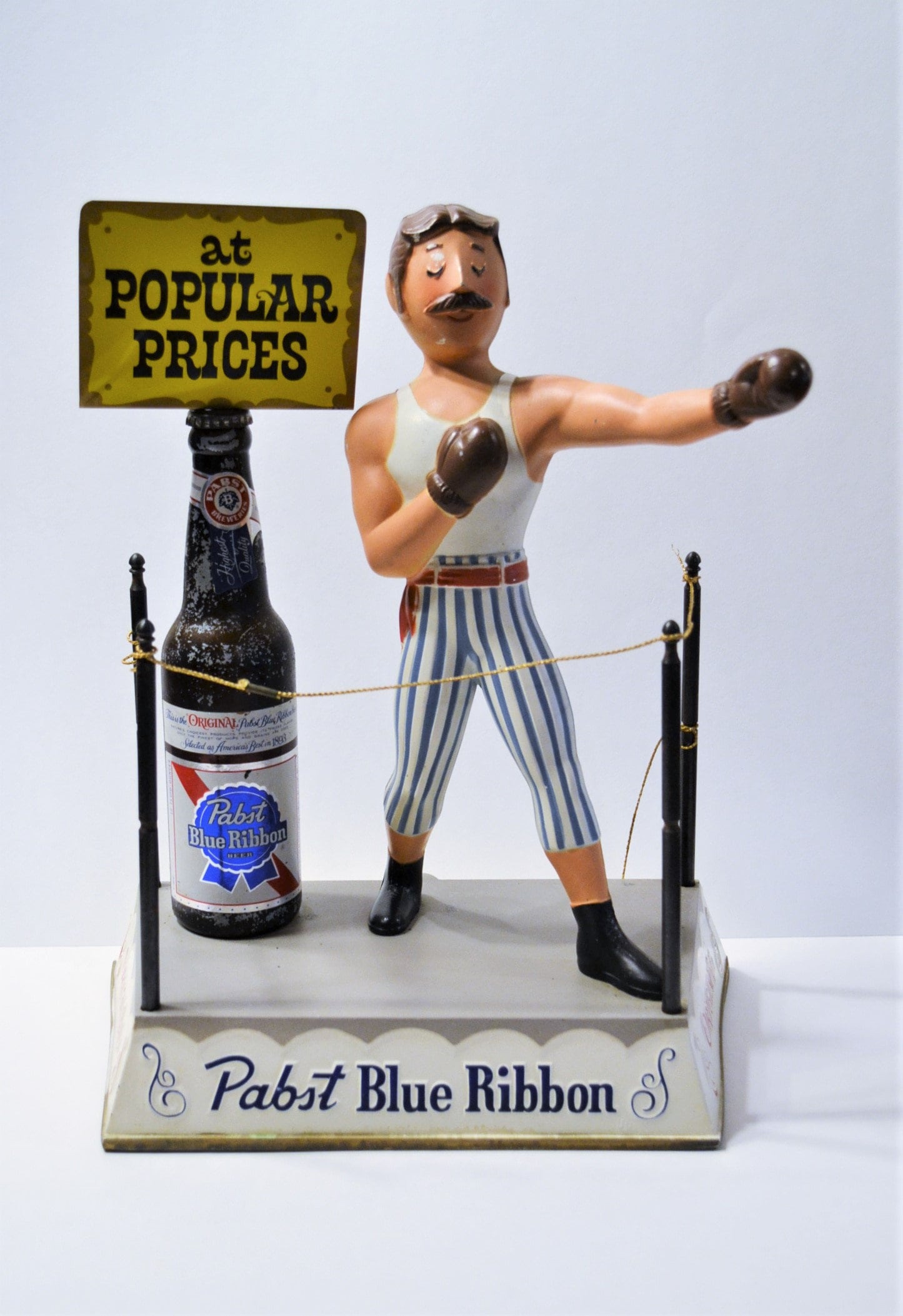Pabst Blue Ribbon ボクサーフィギュア Vintage Pabst Blue Ribbon Beer Boxer Statue Metal Boxing Ring
