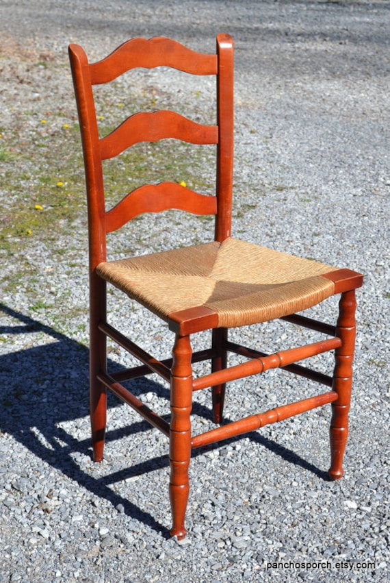 Vintage Ladderback Wooden Chair: Woven Rush Seat, Farmhouse