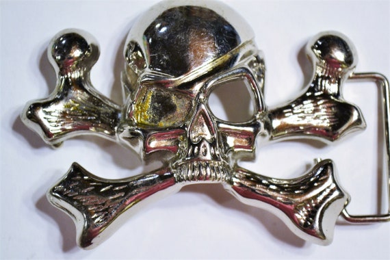 Vintage Skull and Crossbones Belt Buckle Silver T… - image 2