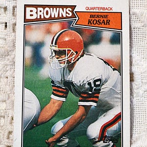 Bernie Kosar Football Card: 1987 Topps No 80, Cleveland Browns Memorabilia