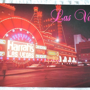 Vintage NEVADA carte postale Las Vegas Harrahs Casino nuit scène lumières inutilisées carte postale souvenirs papier publicitaire éphémères PanchosPorch
