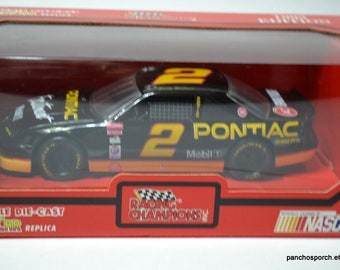 Vintage Rusty Wallace 2 Diecast Car 1/24 Scale 1993 Stock