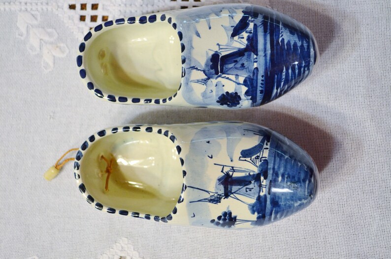 Vintage Delft Ceramic Dutch Shoe Set of 2 Windmill Floral Vintage Delft Ceramic Dutch Shoe Set of 2 Windmill Floral