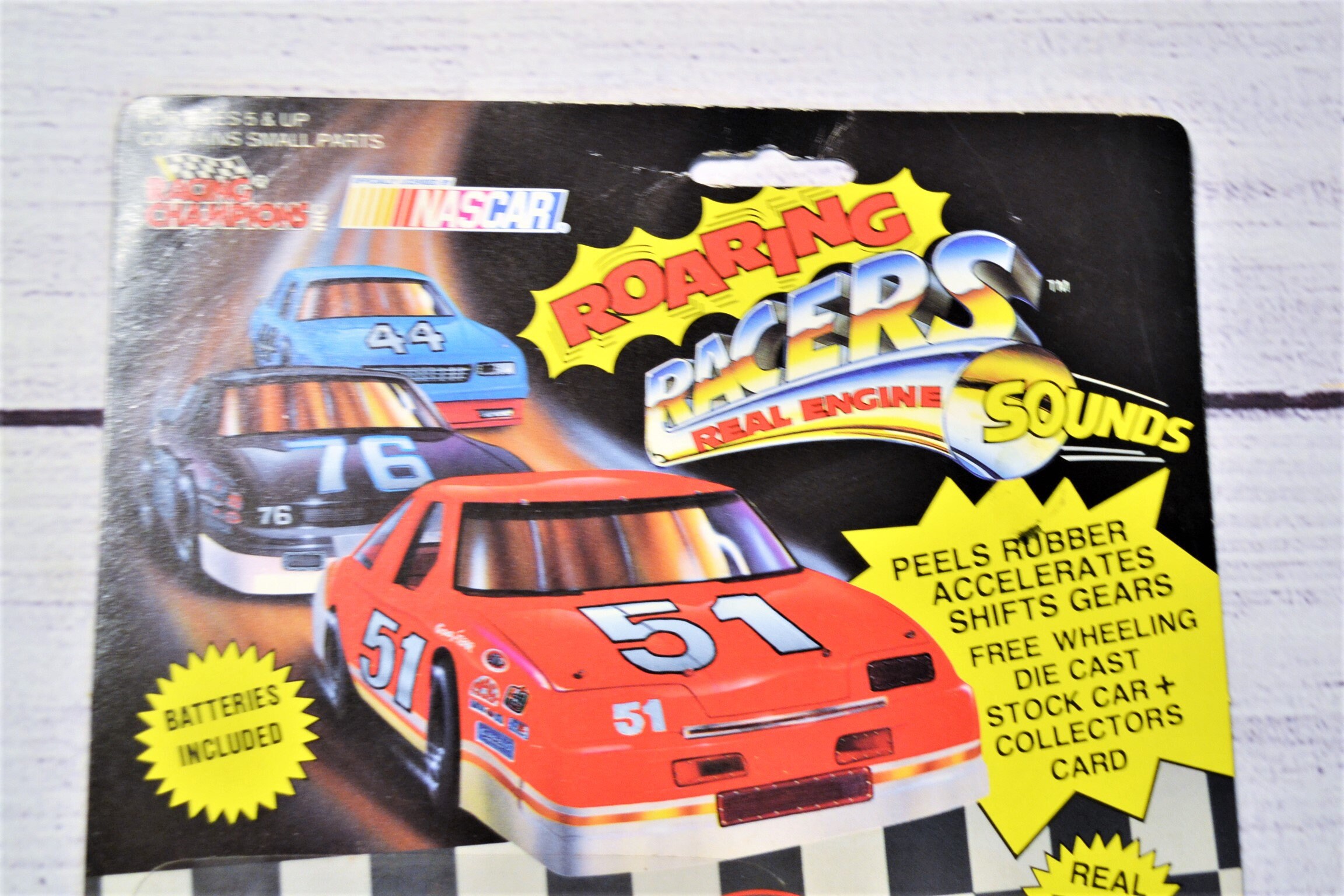Vintage Richard Petty 43 Die Cast Car Roaring Racers 1/64
