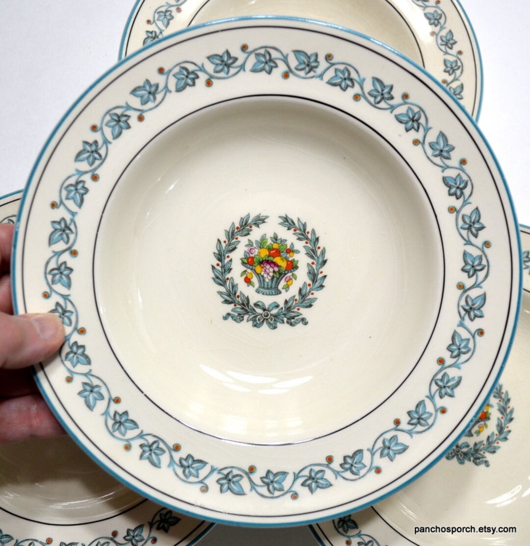 Vintage MYOTT ELEGANCE Soup Bowl Set of 4 Aqua Blue Leaf Berry Fruit