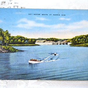 Vintage TENNESSEE carte postale bateaux à moteur Norris Dam vacances carte postale souvenir souvenirs papier éphémères PanchosPorch