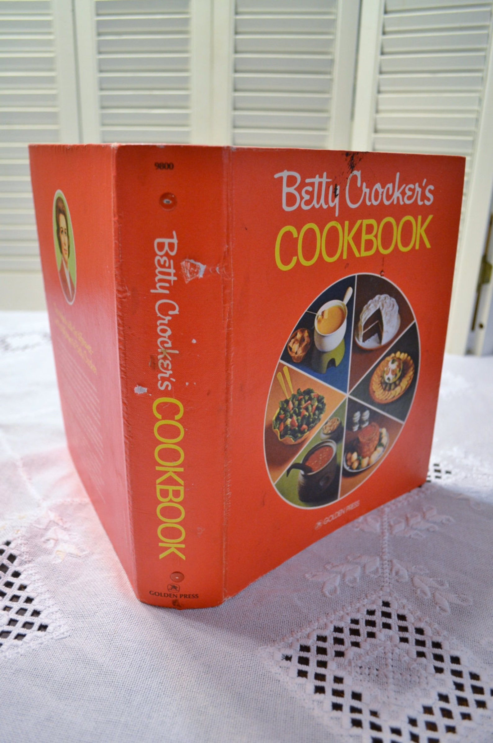 Vintage Betty Crocker Cookbook 1976 Recipe Book 5 Ring Binder Etsy