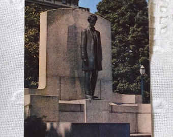 Vintage Springfield Illinois Postcard: Lincoln Statue, State Capitol