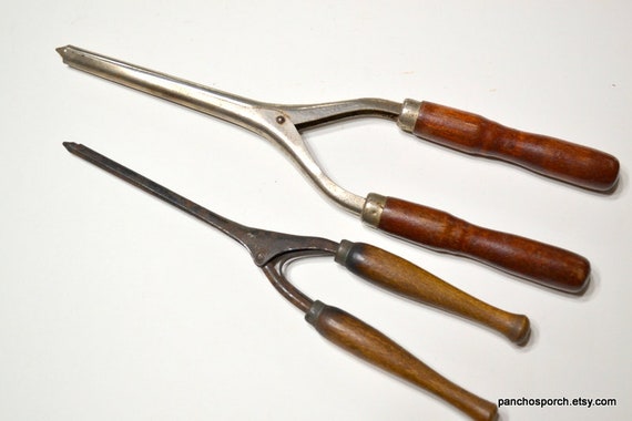 Vintage Hair Curler Tongs Ringlet Curling Iron Wooden Handles
