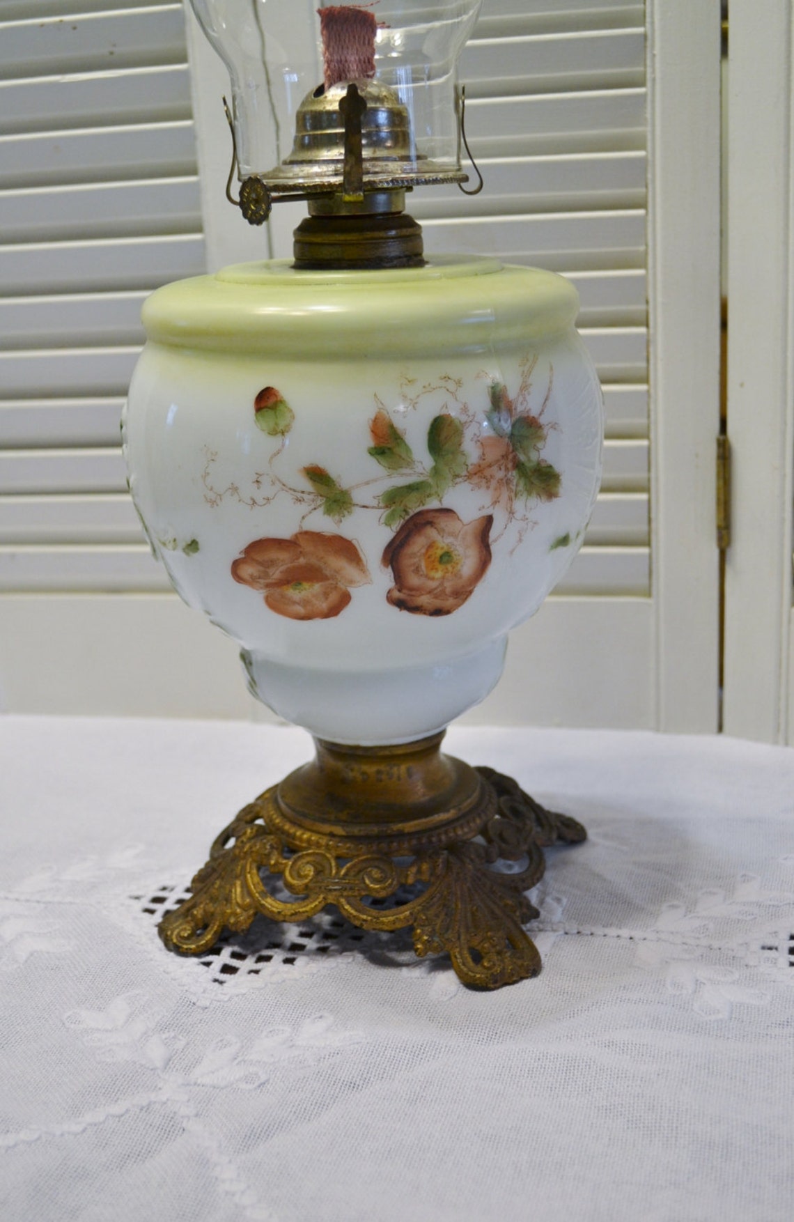 Vintage Oil Lamp Hand Painted Glass Ornate Metal Base Clear Etsy