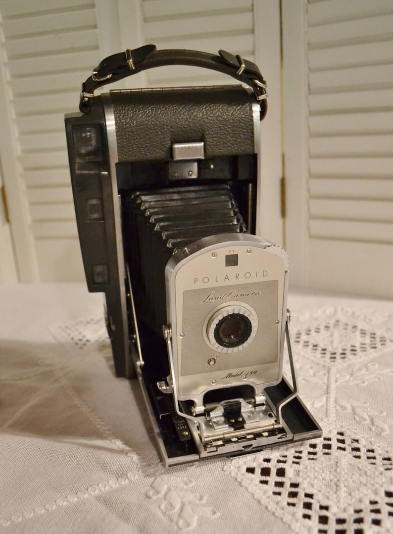 polaroid camera under 50