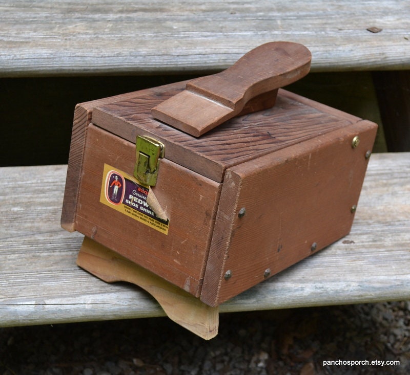 Wooden Shoe Shine Box / Shoe Care Kit in Aromatic Red Cedar Shoe Box  (Varnished / Unvarnished) Box Wood- Sb02A - China Shoe Box and Shoe Valet  Box price