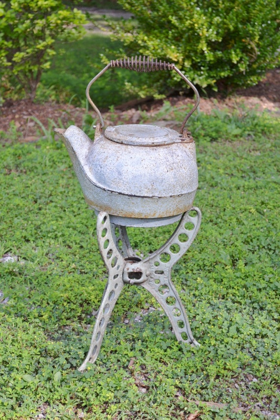 Vintage Cast Iron Kettle and Tripod Stand Foster Rusty Chippy Etsy
