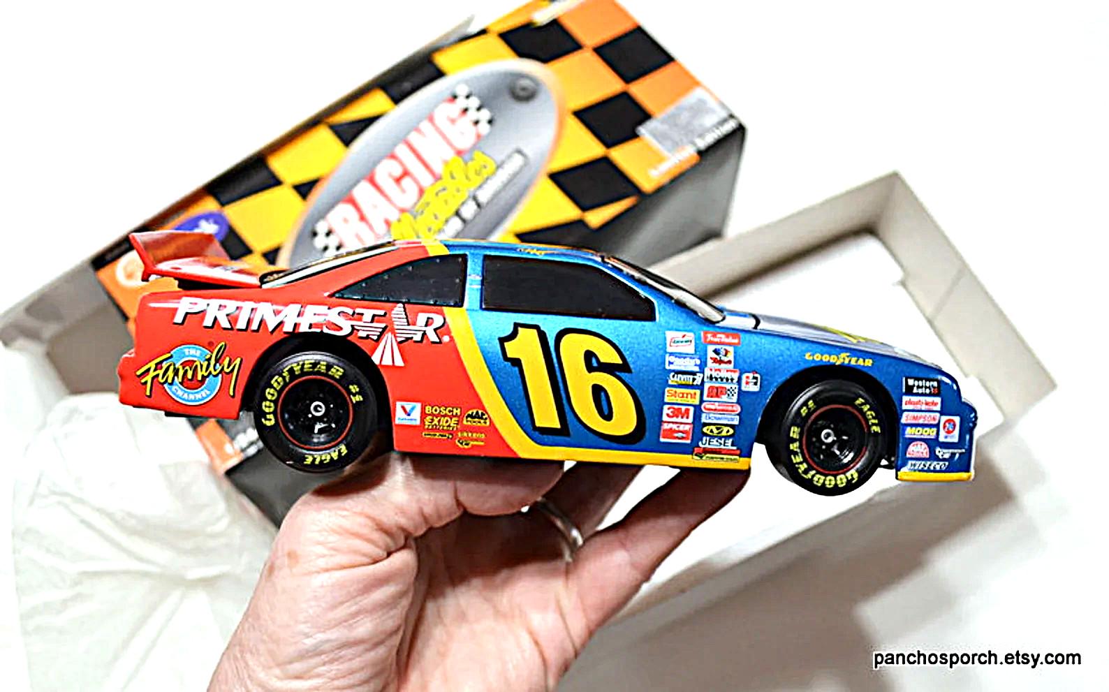 Vintage Ted Musgrave #16 Die Cast Car Bank: 1/24 Scale