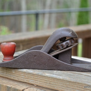 Vintage Wood Plane: Red Knob, Metal Woodworking Tool, USA Made