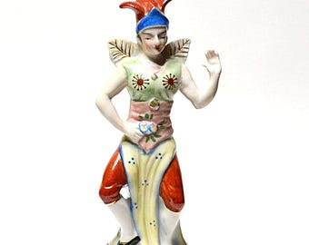 Vintage Asian Dancing Man Figurine: Kitsch Jester Decor, Occupied Japan