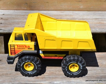 Vintage TONKA Dump Truck XMB-975 All Pressed Steel Body Toy Truck Yellow Black Childhood Nostalgia Man Cave Collectible Toy PanchosPorch