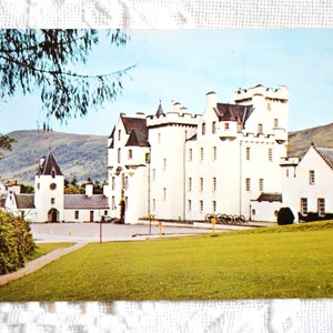 Vintage ECOSSE carte postale Blair Castle Blair Atholl Perthshire vacances carte postale souvenirs papier éphémères PanchosPorch
