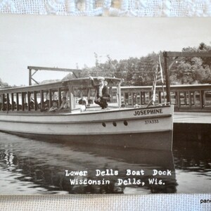 vintage WISCONSIN Carte postale Lower Dells Boat Dock Souvenir Noir Blanc Carte postale Americana Souvenirs Papier Éphémère PanchosPorch