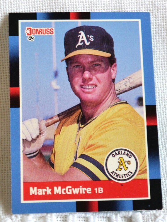 MARK MCGWIRE 256 Baseball Card 1988 Donruss Trading Card