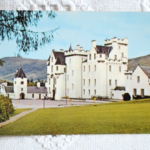 Vintage ECOSSE carte postale Blair Castle Blair Atholl Perthshire vacances carte postale souvenirs papier éphémères PanchosPorch