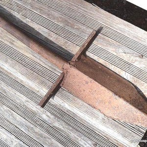 Vintage Metal Digging Tool Garden Tool Edger Cast Iron Peaked Hand Tool Rusty Metal Rustic Primitive Farm Tool Mystery Tool PanchosPorch