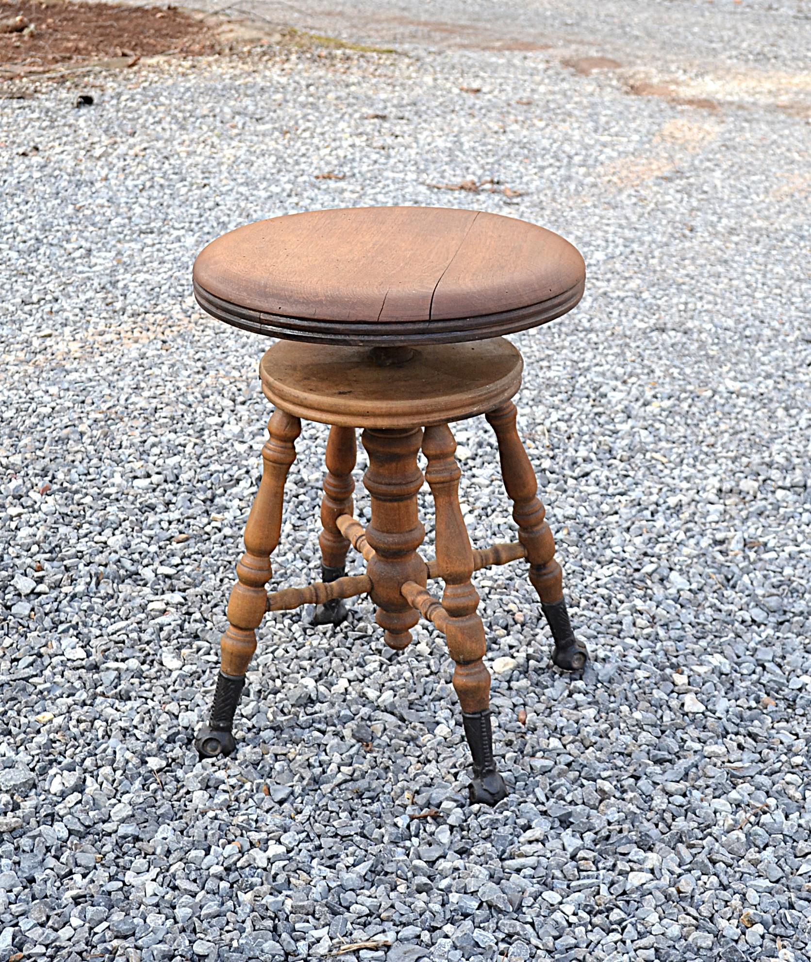 thumbnail image 2 of Medium Antique Brass Stamped Claw Foot Straight Toe Leg Cap - Piano Stool Table Hardware 2 of 6