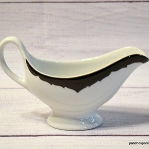 Vintage Shenango Gravy Boat Syrup Pitcher Black White Restaurant Diner Kitchen Display Prop Decor USA Panchosporch